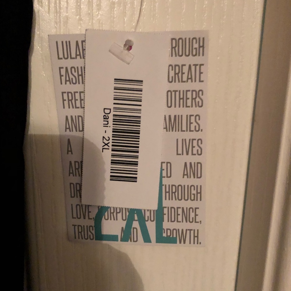 Lularoe Dani solid black